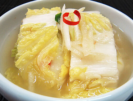 백김치 White kimchi