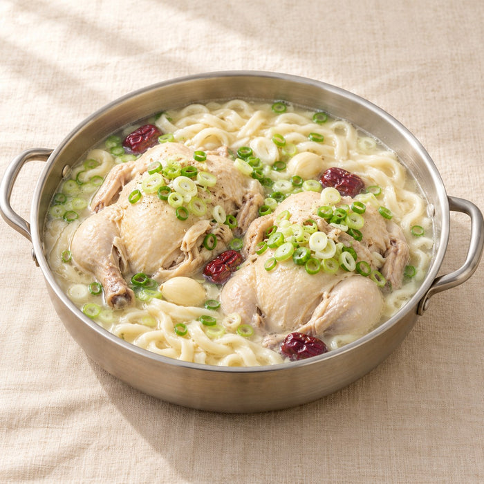 영계 두마리 삼계탕 칼국수 밀키트 Two-Chicken Samgyetang with Knife-Cut Noodles